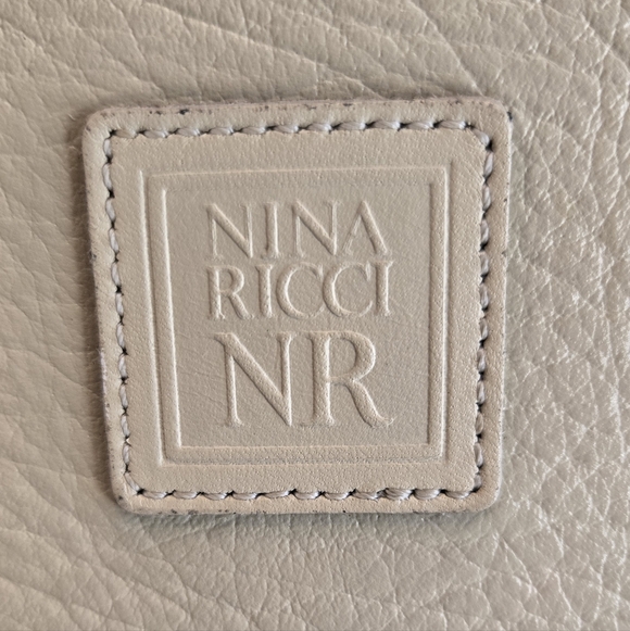 Nina Ricci Cream Leather Shoulder Bag - Picture 7 of 10
